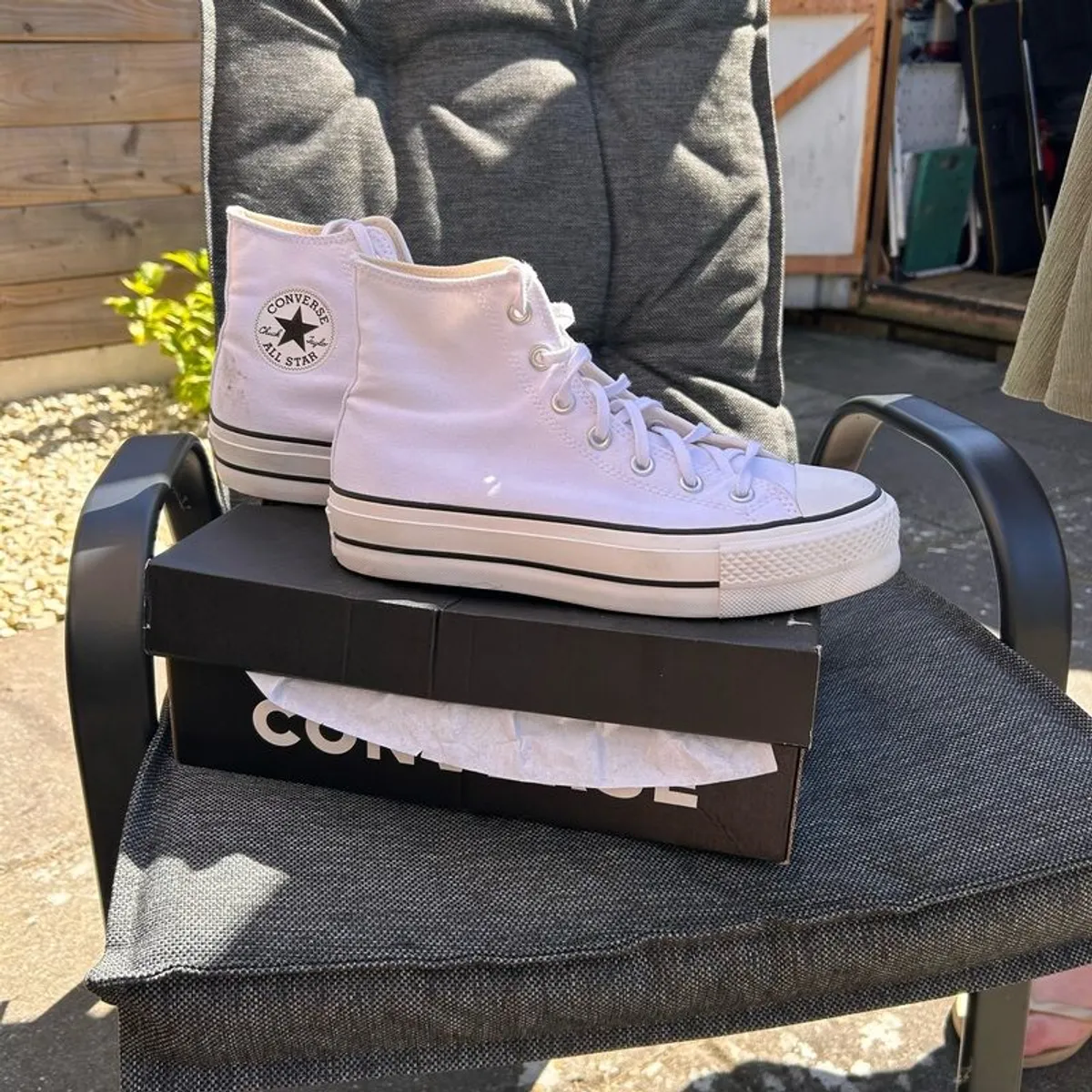 White Converse All Star Platform Size 6 - Image 3