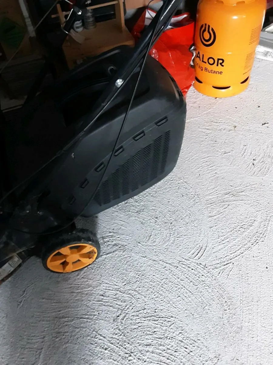 Lawnmower (needs attention) - Image 3