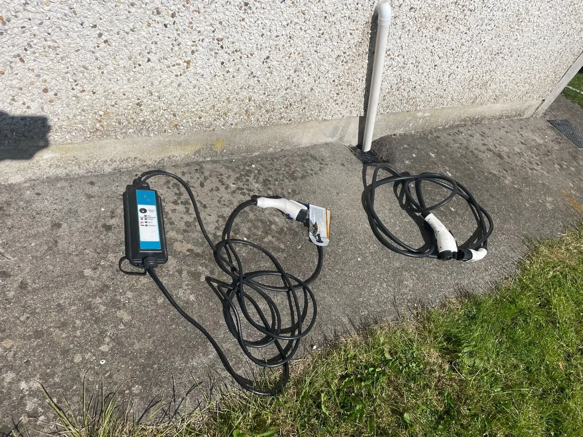 charging cable - Image 1