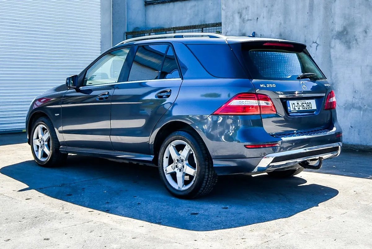 Mercedes-Benz ML 250d 4Matic Low Mileage NEW CVRT - Image 3