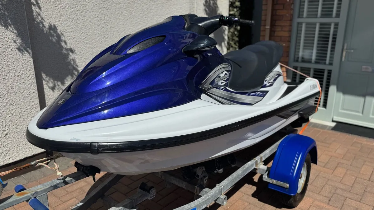 Jet Ski Yamaha Wave Runner XLT 1200 155hp 3 person - Image 2