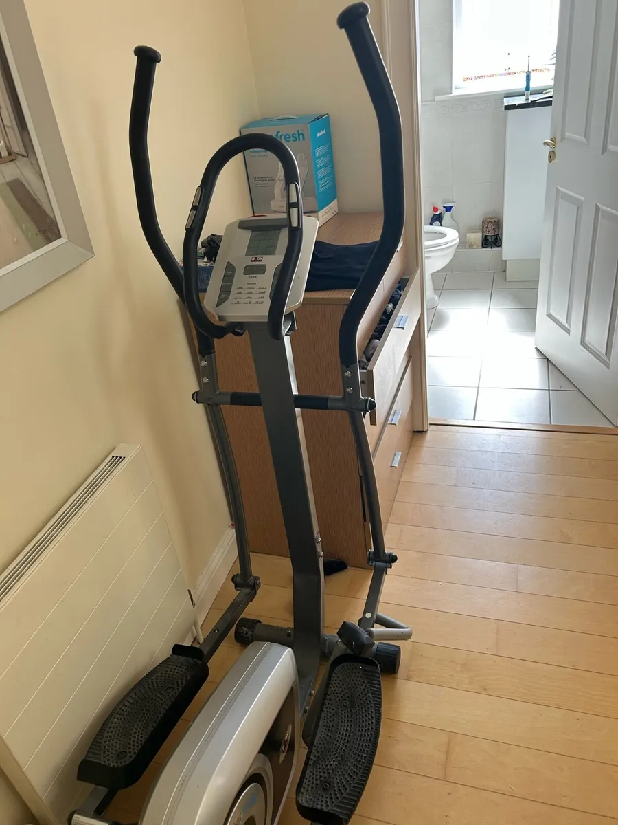 Cross trainer - Image 3