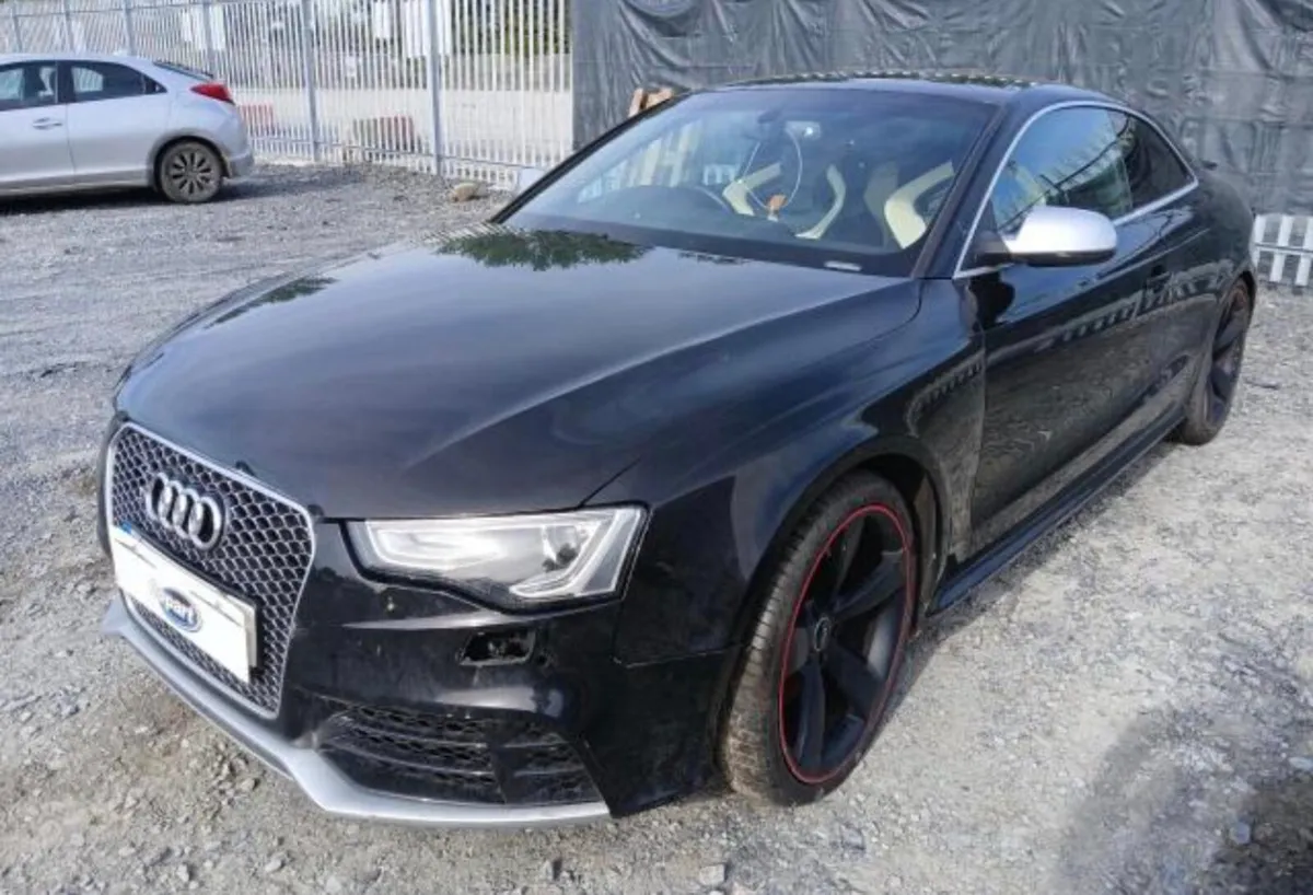 2015 AUDI RS5 LIMITED Edition Parts/repair - Image 1
