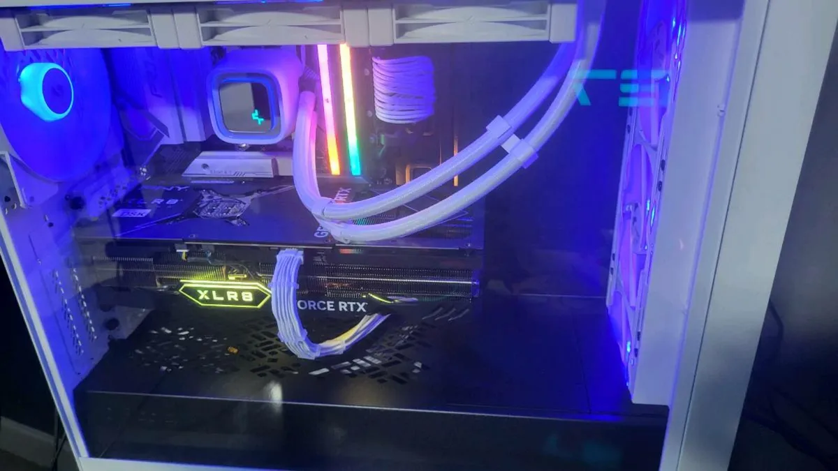 PNY XLR8 RTX 4090 - Image 1