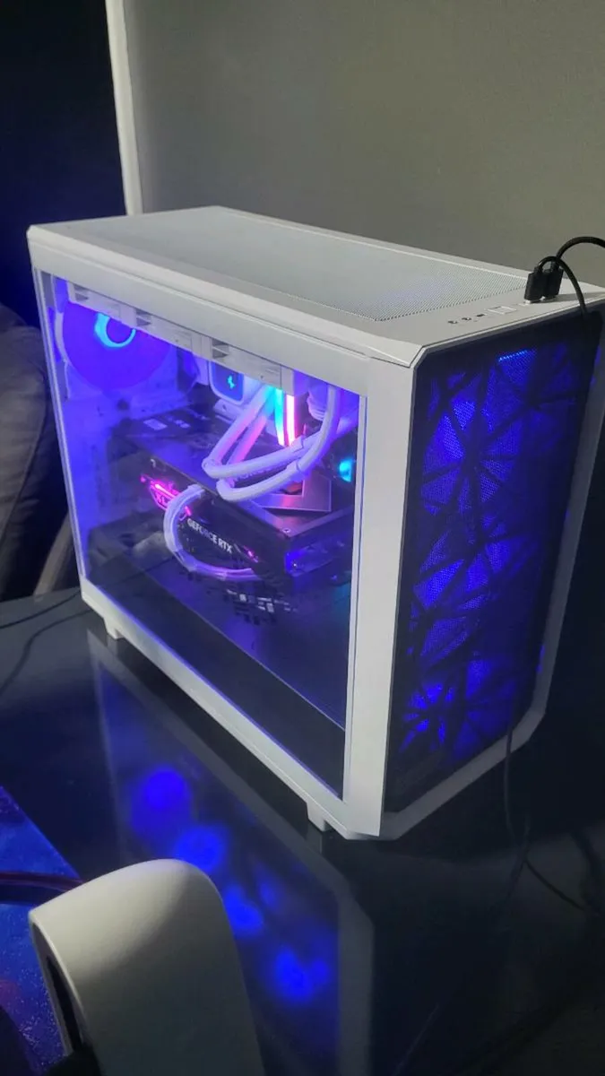 PNY XLR8 RTX 4090 - Image 2