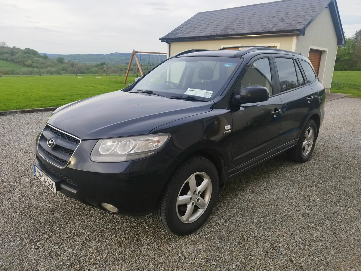 Hyundai Santa Fe 2008 - Image 1