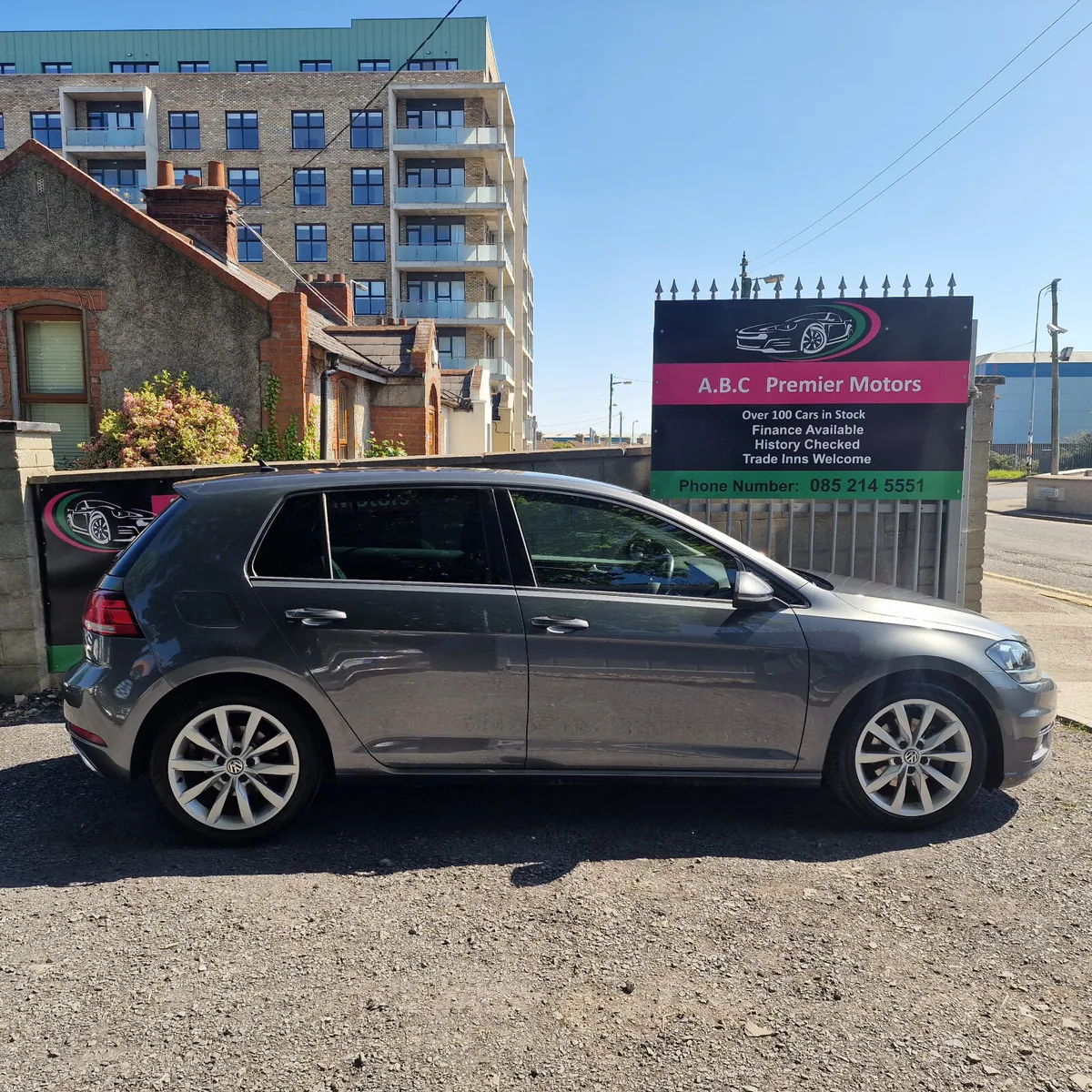 Volkswagen Golf 2.0 TDI 150HP Highline - Image 3