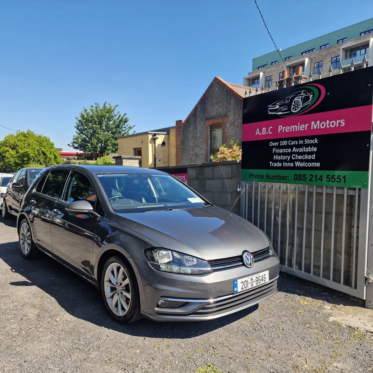 Volkswagen Golf 2.0 TDI 150HP Highline - Image 1