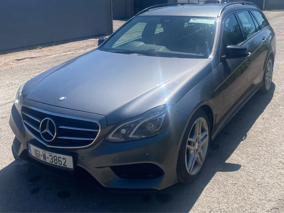 Mercedes E220 Estate Night Pack AMG - Image 2