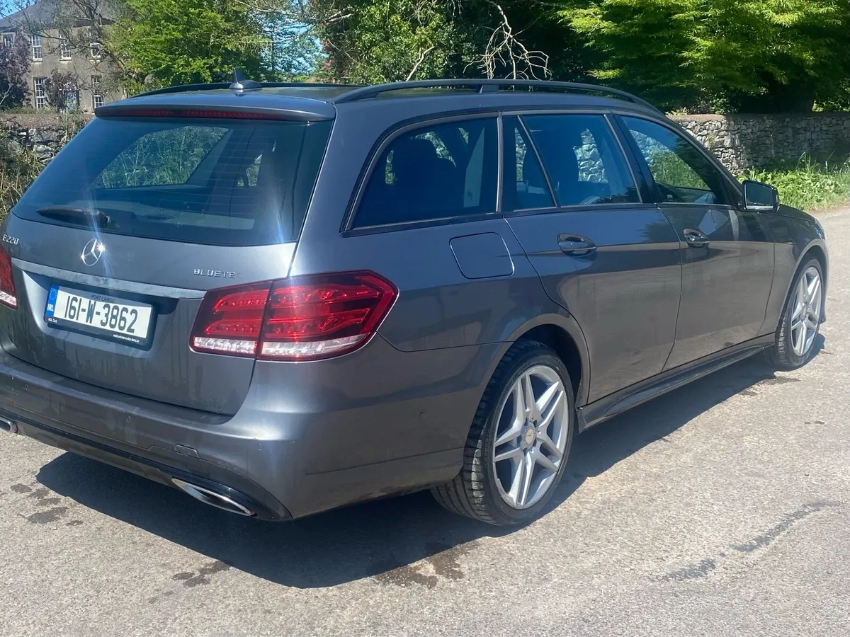 Mercedes E220 Estate Night Pack AMG - Image 3
