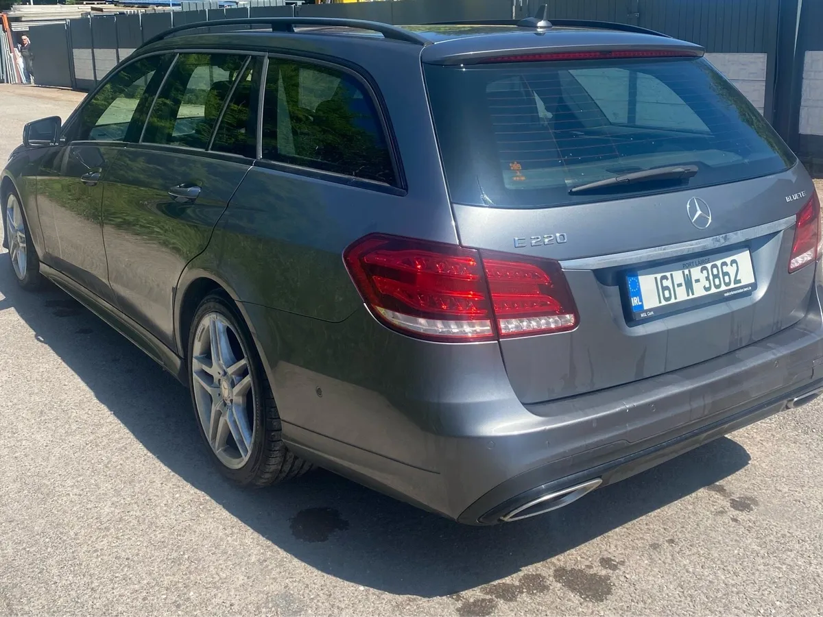 Mercedes E220 Estate Night Pack AMG - Image 4