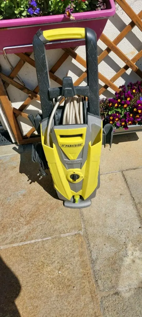 Pressure washer - Image 2