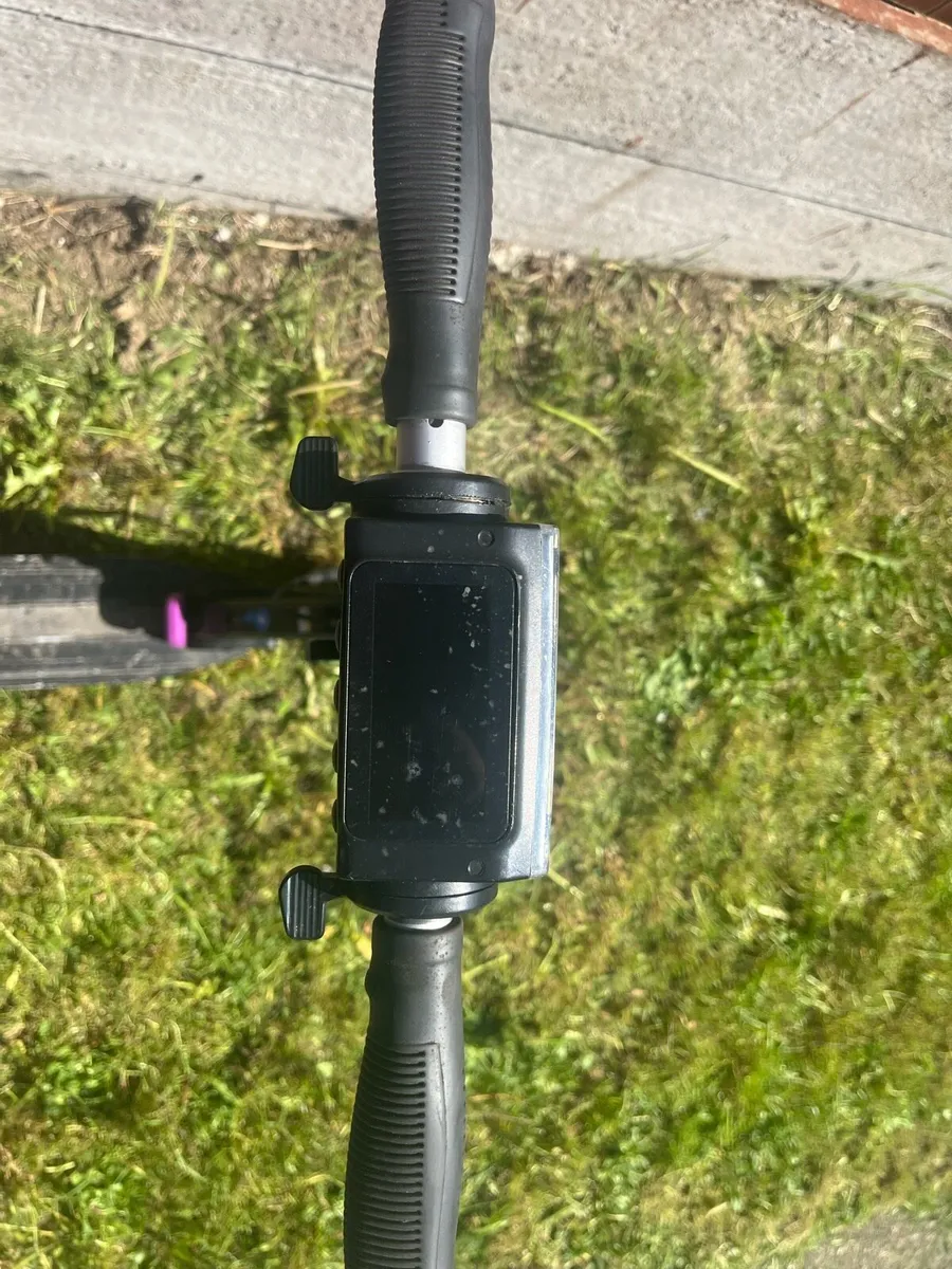 Electric scooter - Image 2