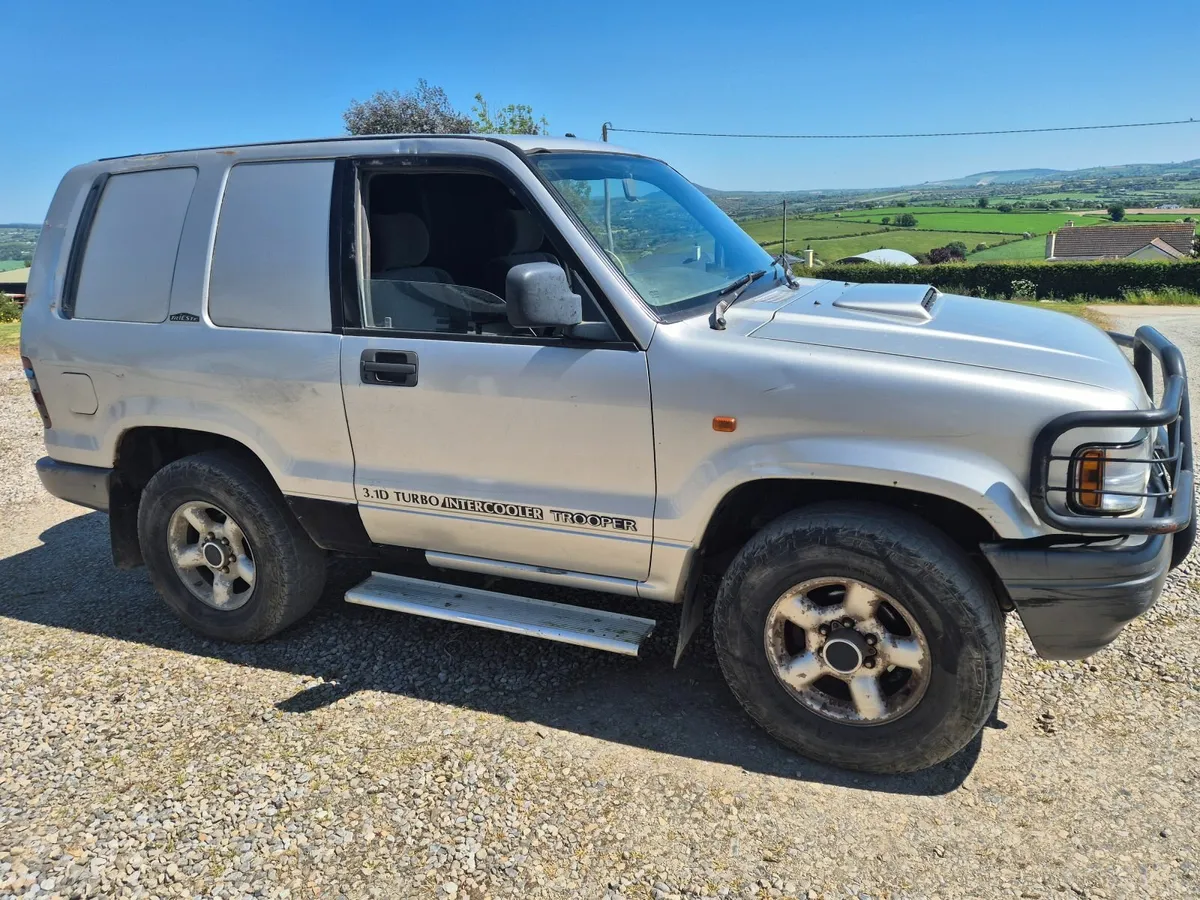 Isuzu Trooper 1998 - Image 3