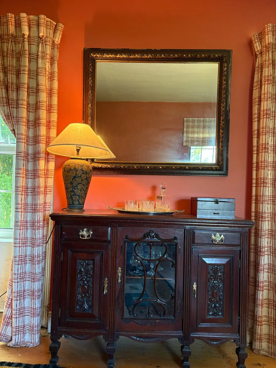 Beautiful Antique Drinks cabinet - Image 1
