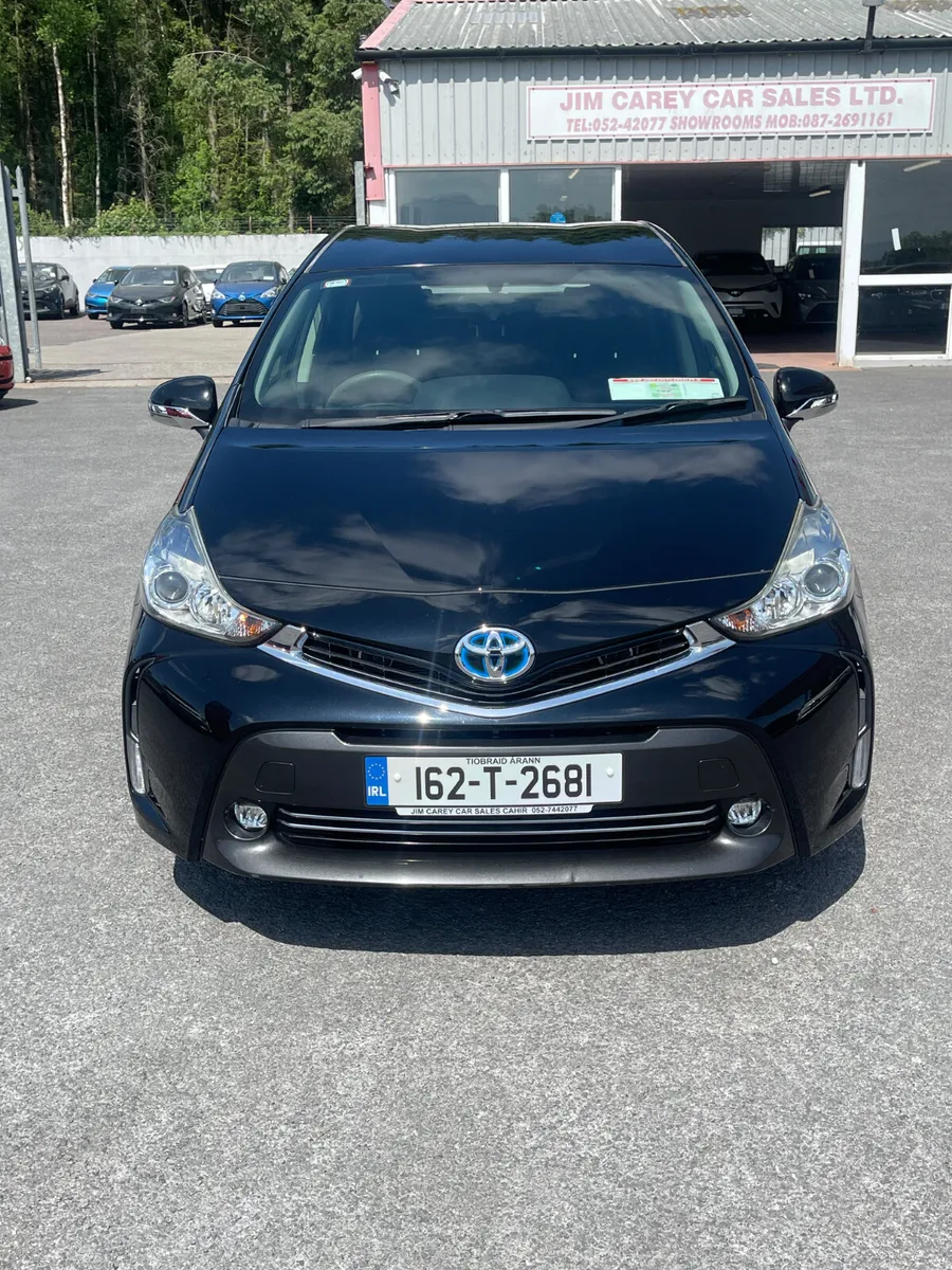 Toyota Prius alpha 2016  7 seater - Image 3