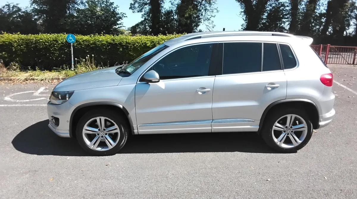 VOLKSWAGON TIGUAN 2.0L..140 BHP..R-LINE - Image 3