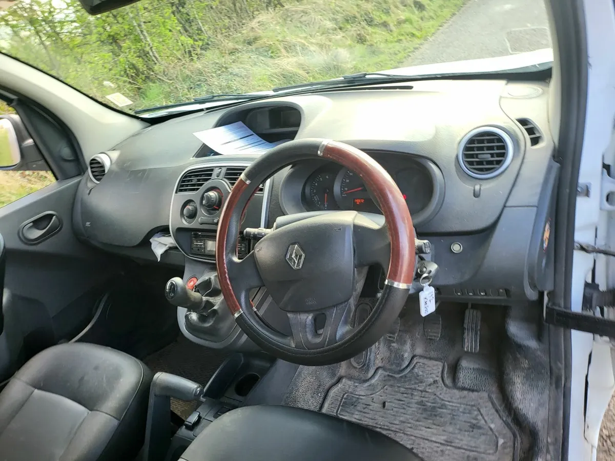 192 Renault Kangoo new cvrt 4/2026 lwb 2side door - Image 4