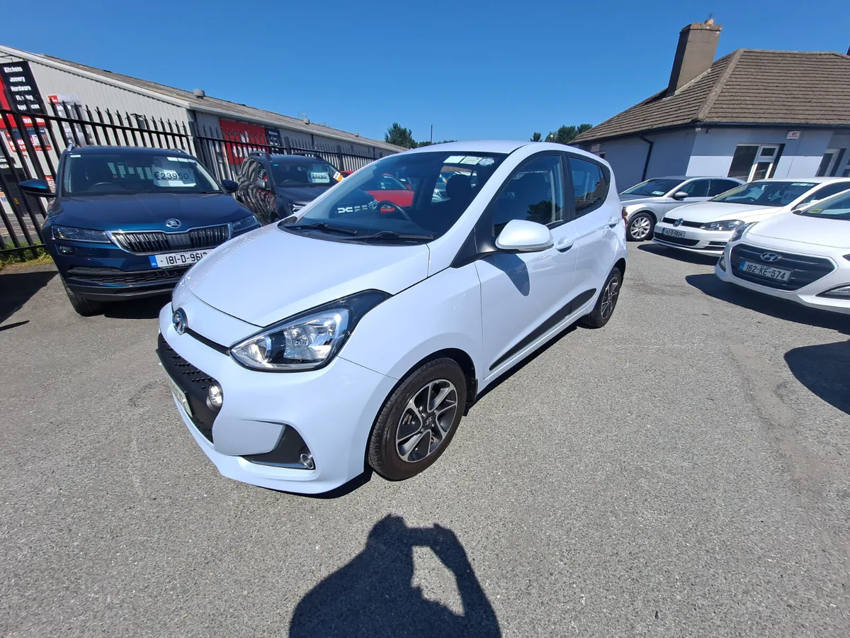 Hyundai i10 DELUXE 4DR - Image 4