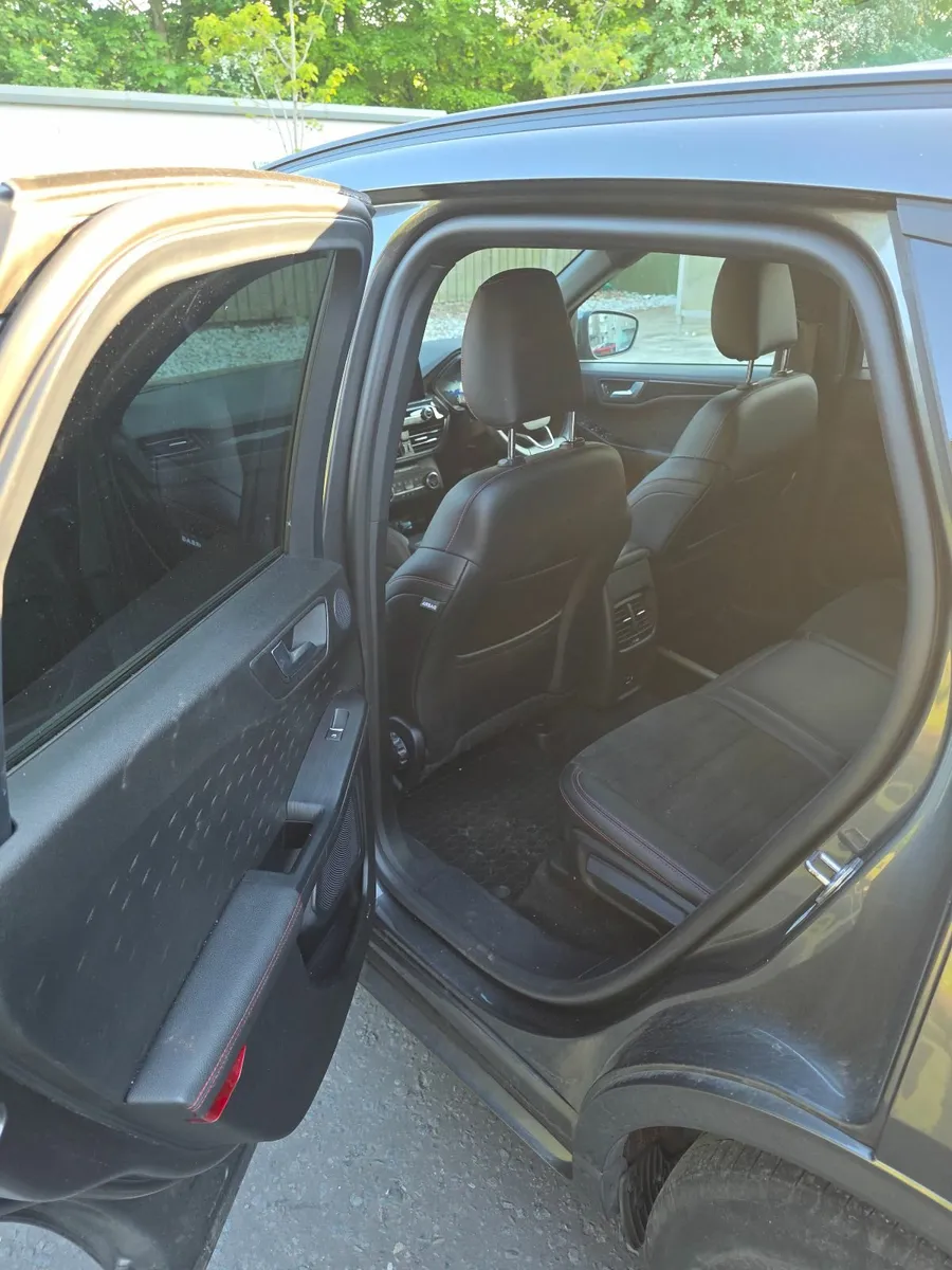 Ford Kuga 2021 - Image 3