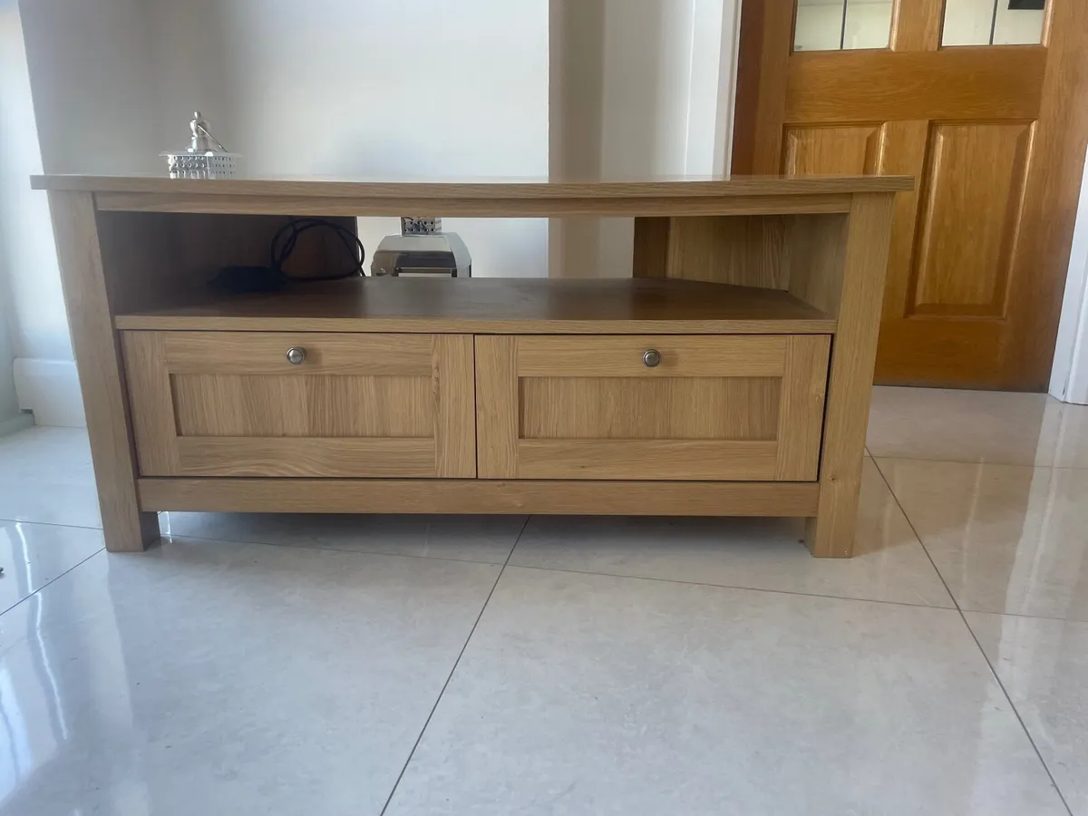 Solid Oak TV unit - Image 1