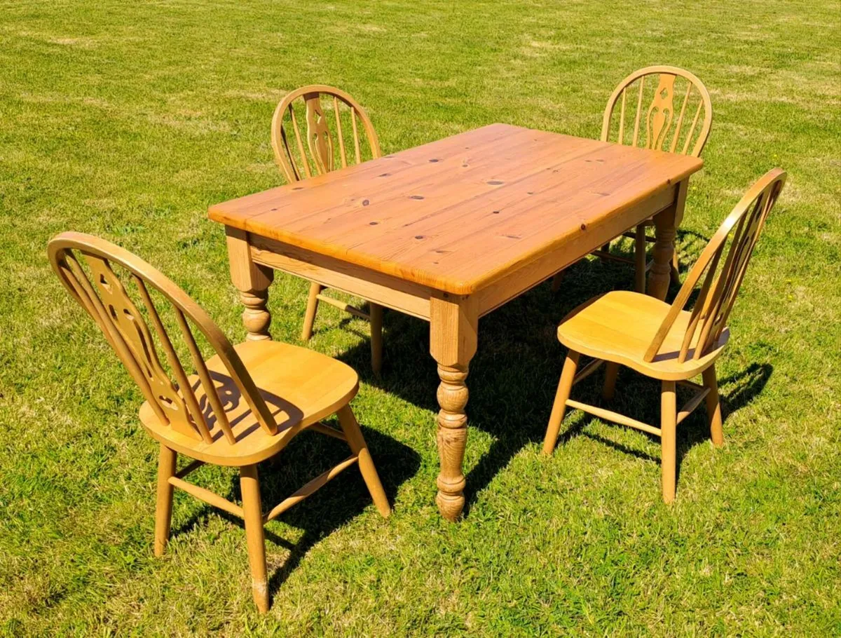 Table, Kitchen & 4 chairs - Image 1