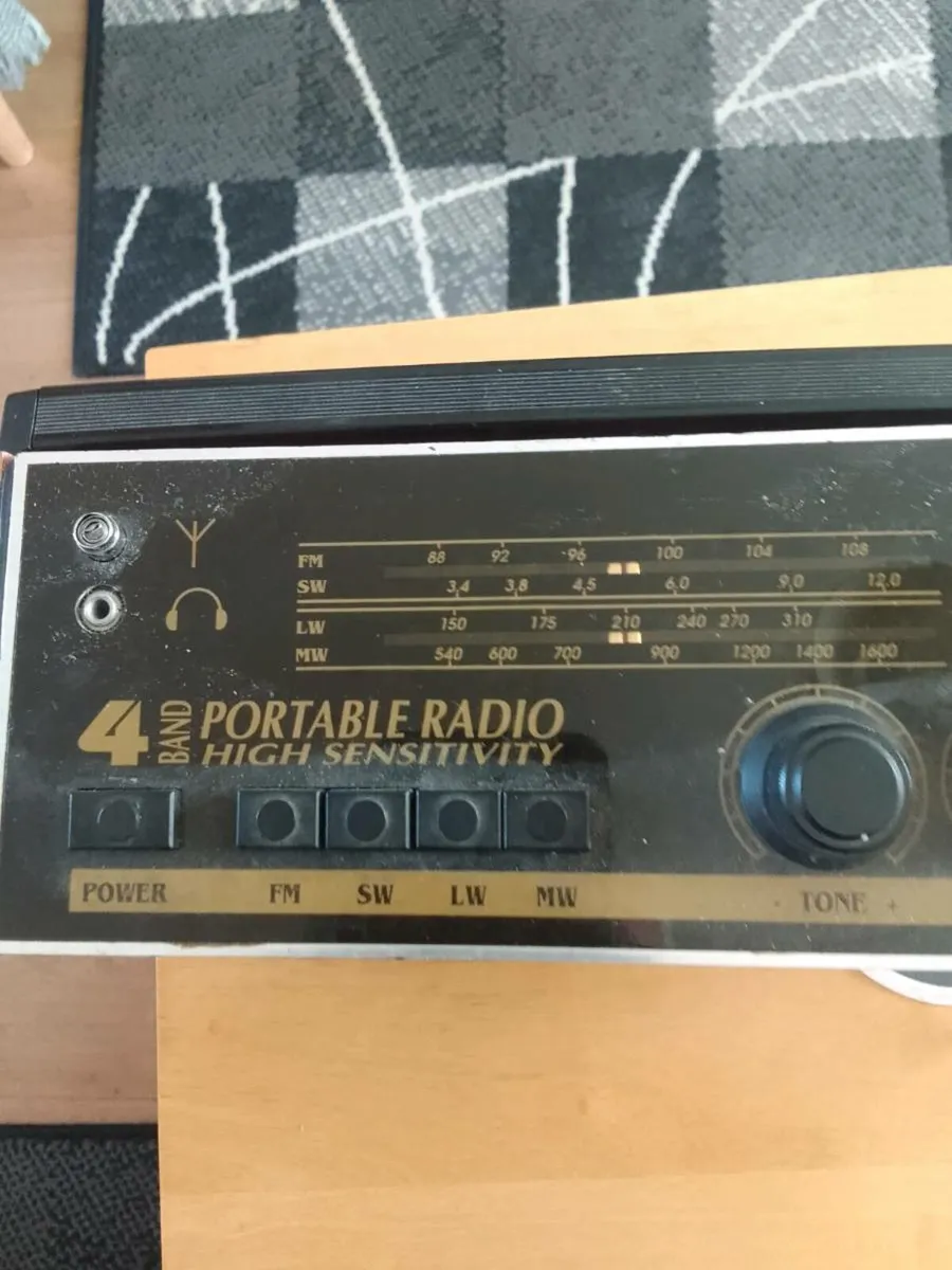 Radio - Image 2