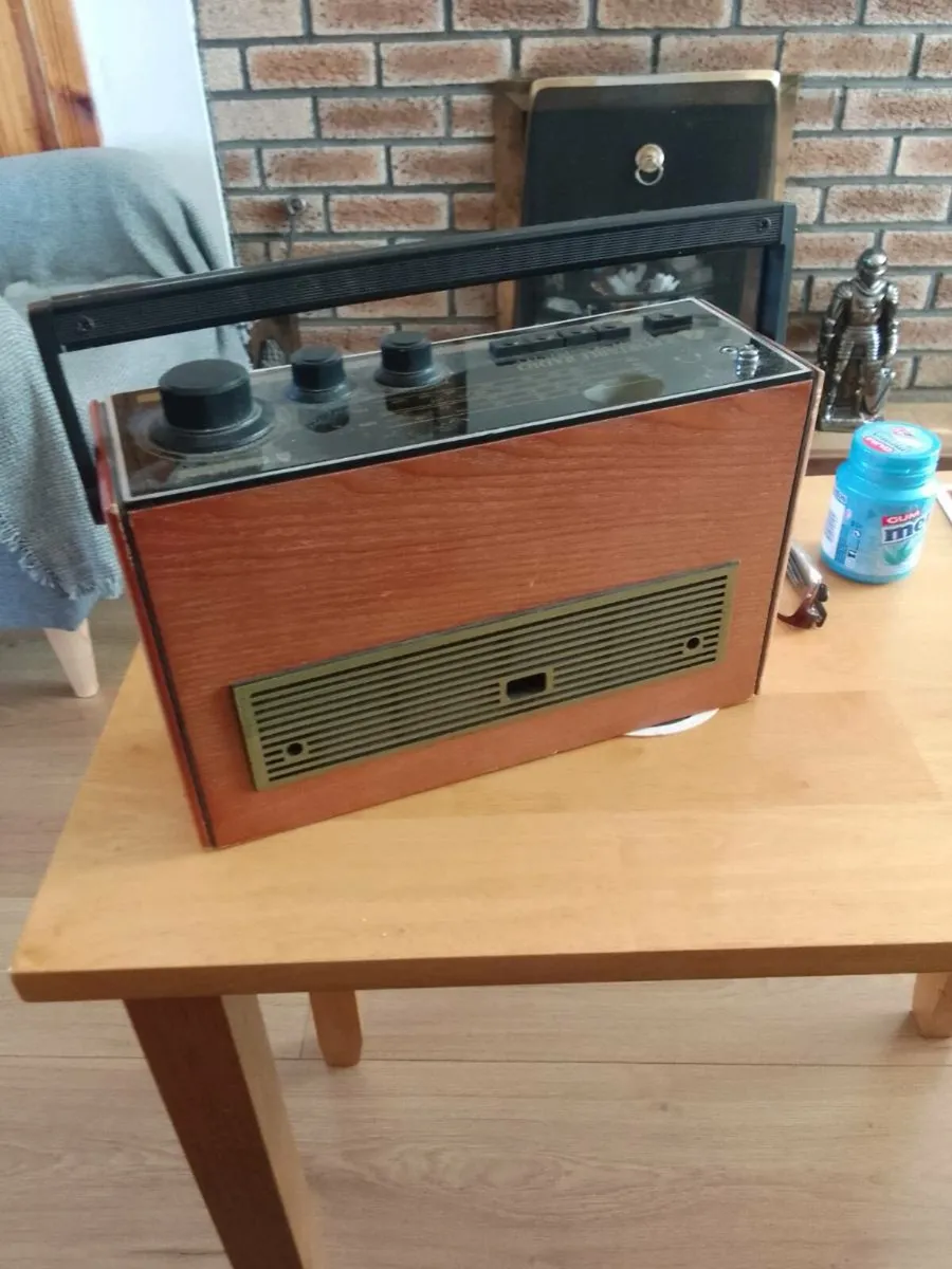 Radio - Image 3