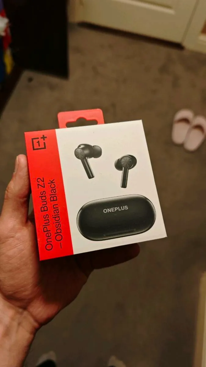 OnePlus Buds Z2 - Image 1