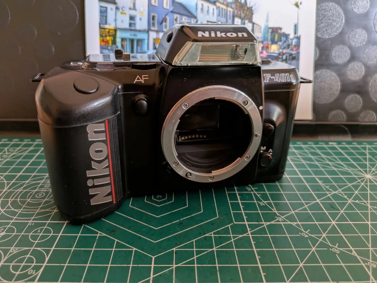 Nikon F 401S - body only - Image 1