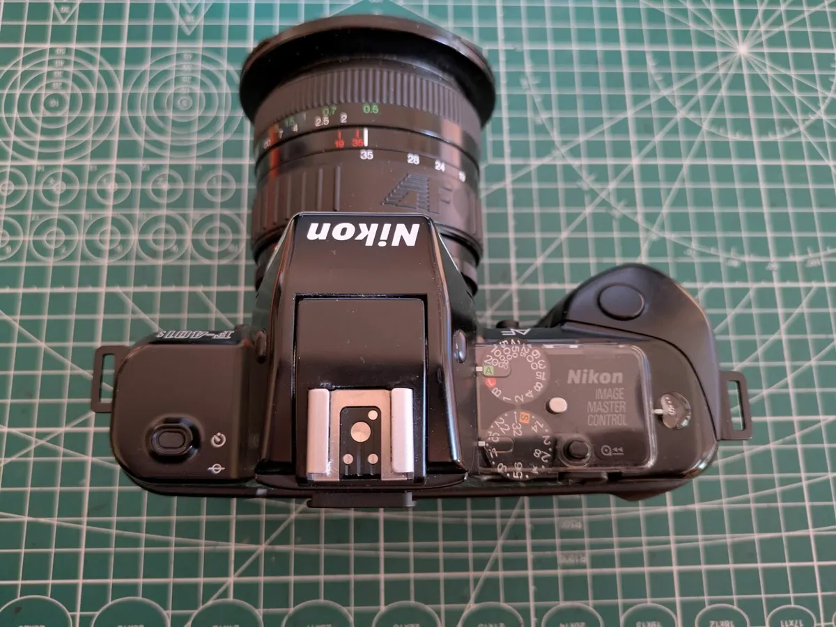 Nikon F 401S - body only - Image 3