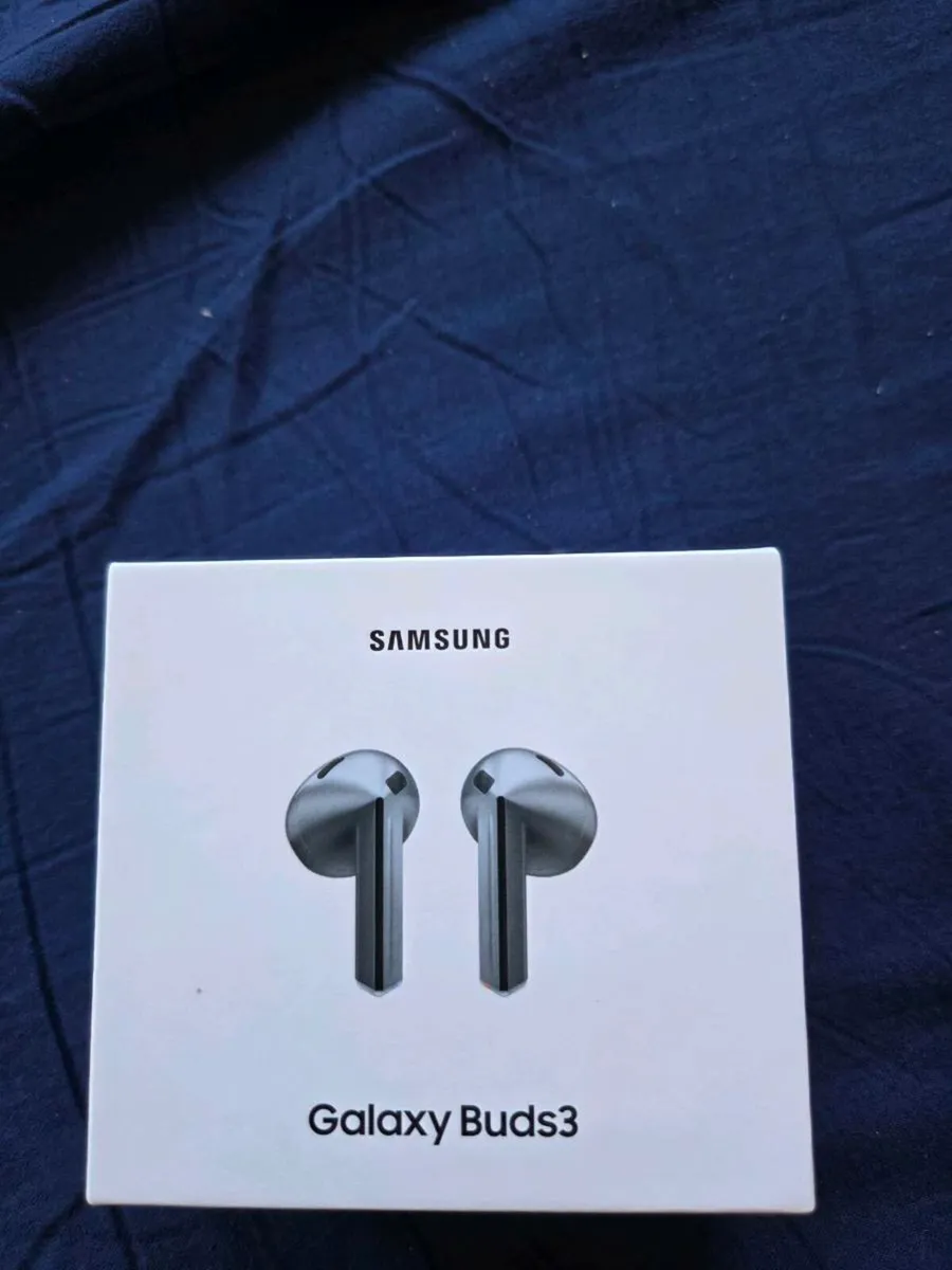 Samsung galaxy buds 3 - Image 1