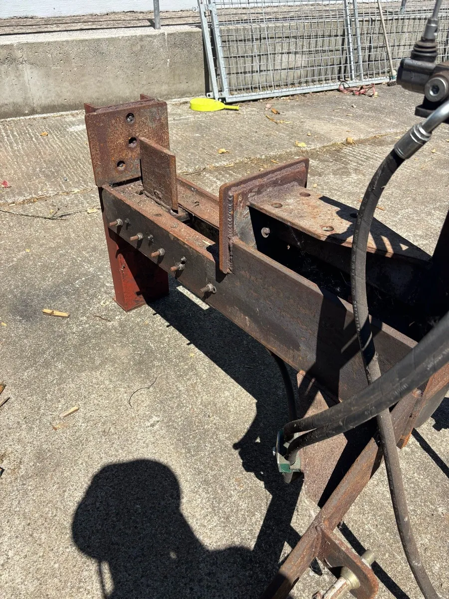 Log splitter - Image 2