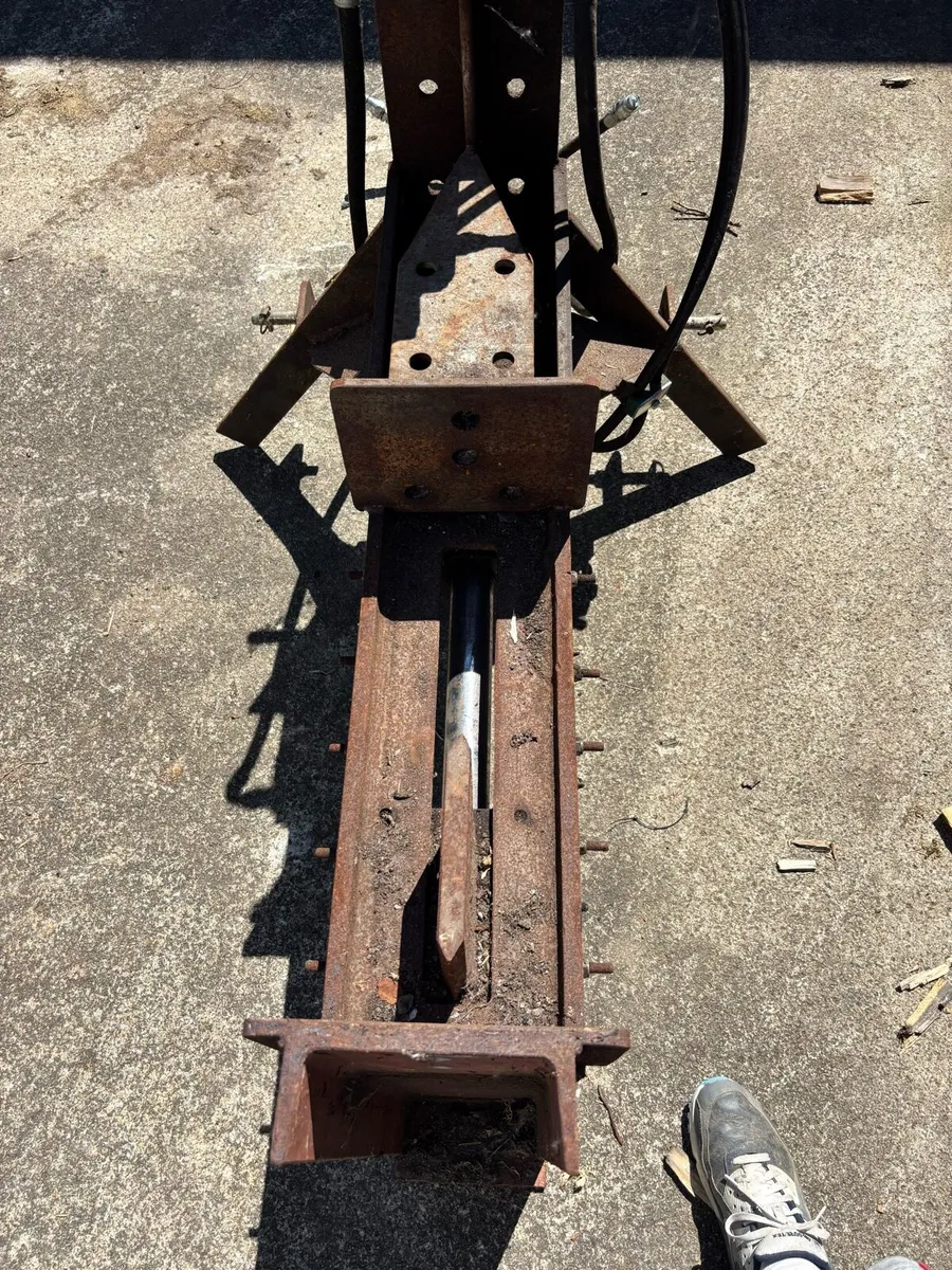 Log splitter - Image 4