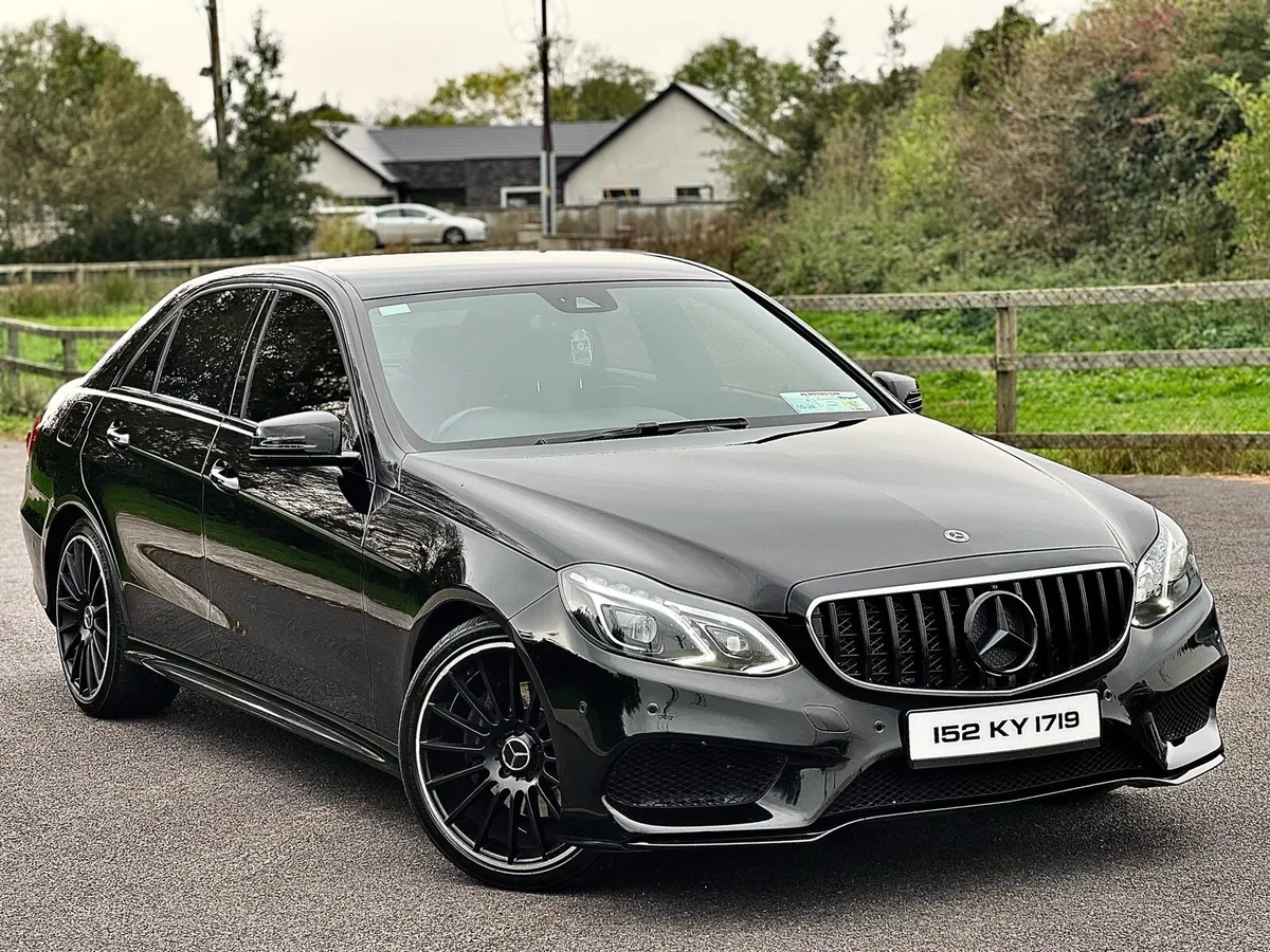 Mercedes E300 - Image 2