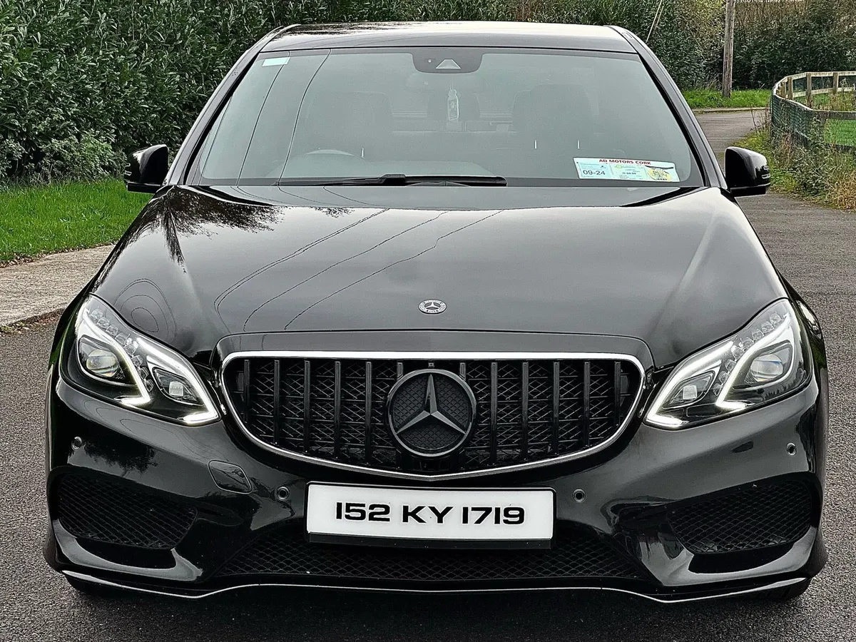 Mercedes E300 - Image 3