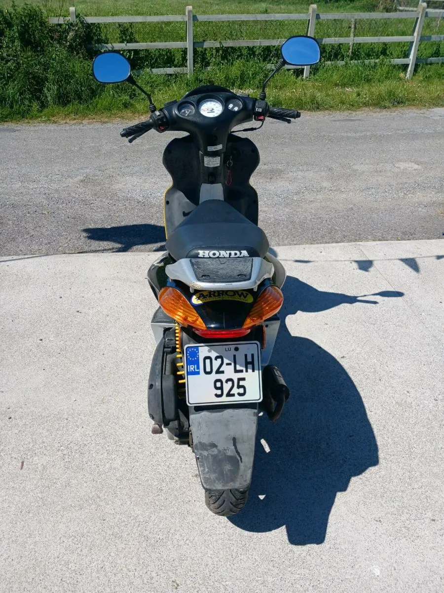 Scooter - Image 3