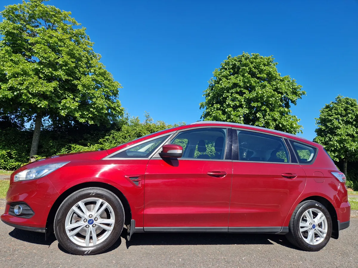 Ford S-MAX , 2L , 7 SEATS , LOW KMS, NCT STUNNING - Image 3