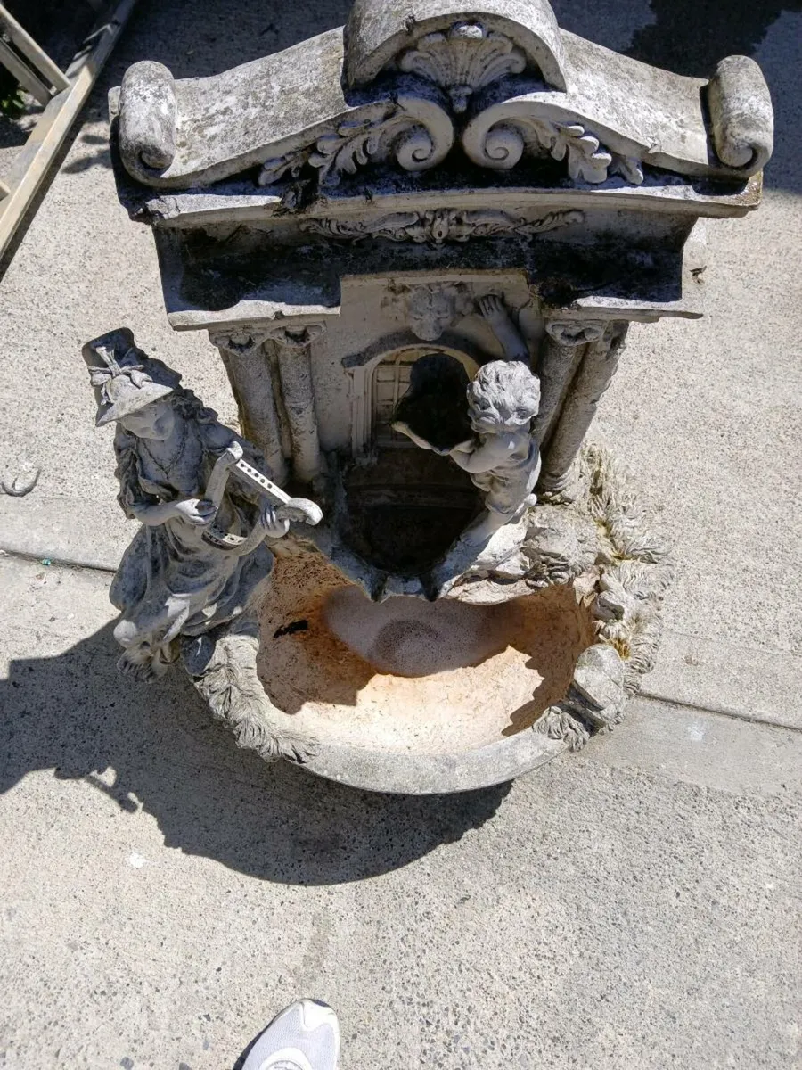 Water fountain - Image 2