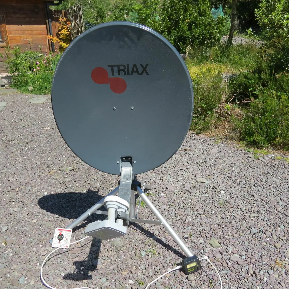 Satellite dish - Image 1