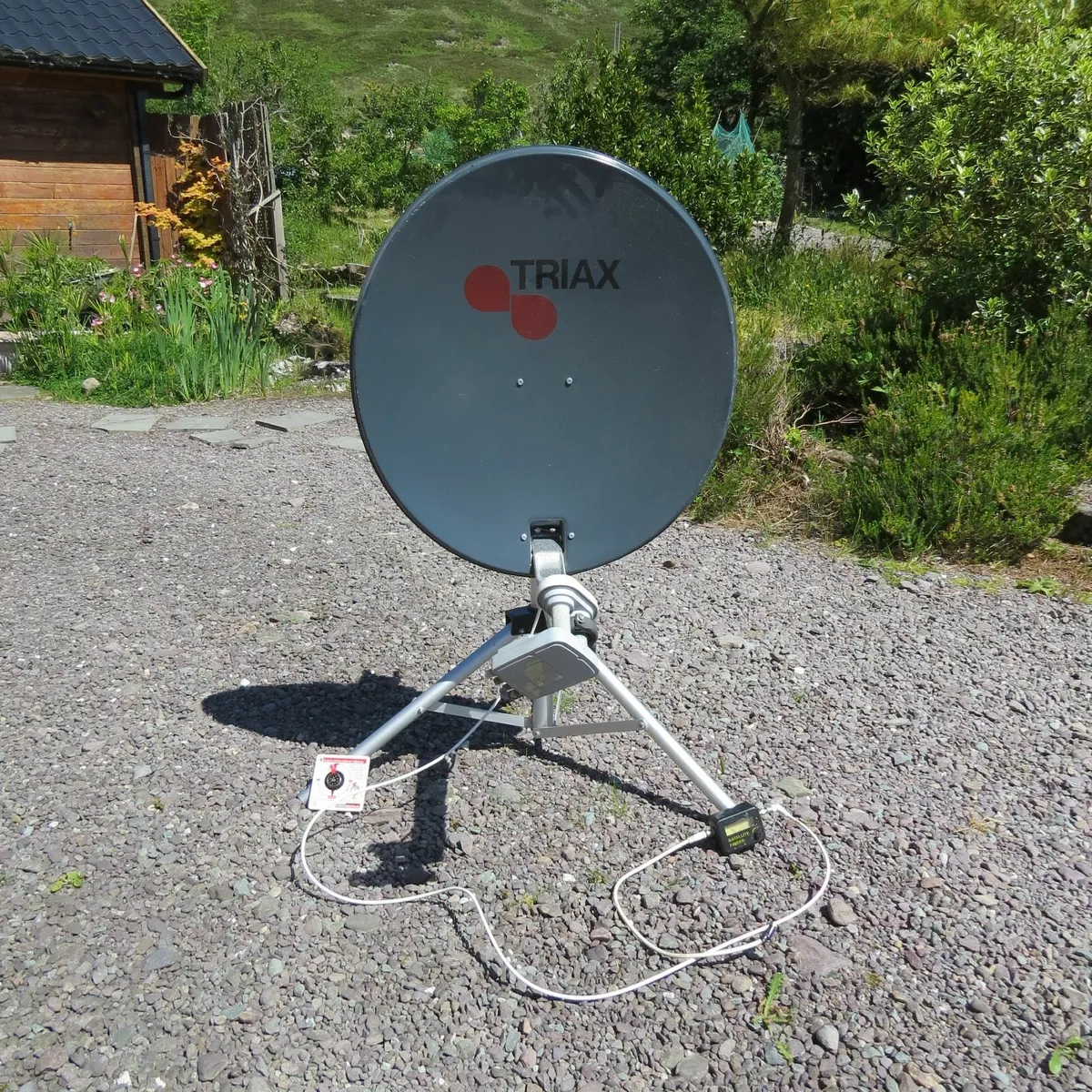Satellite dish - Image 2