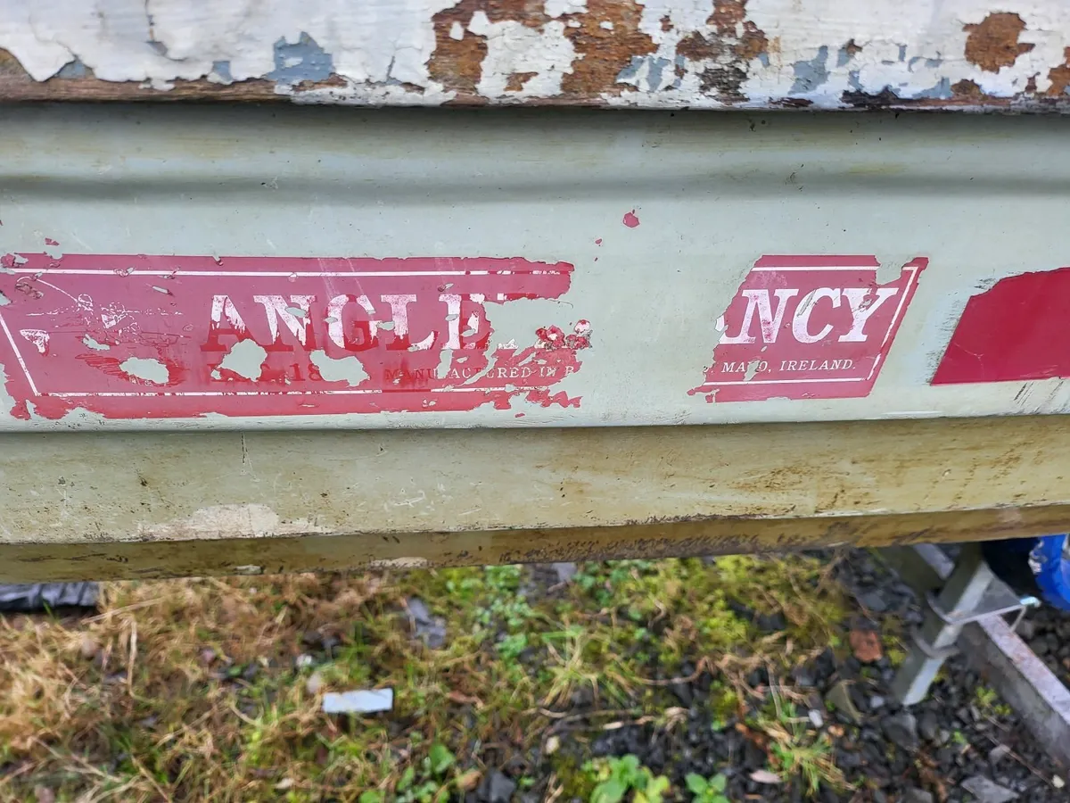 19FT ANGLERS FANCY BOAT and trailer REDUCED - Image 2