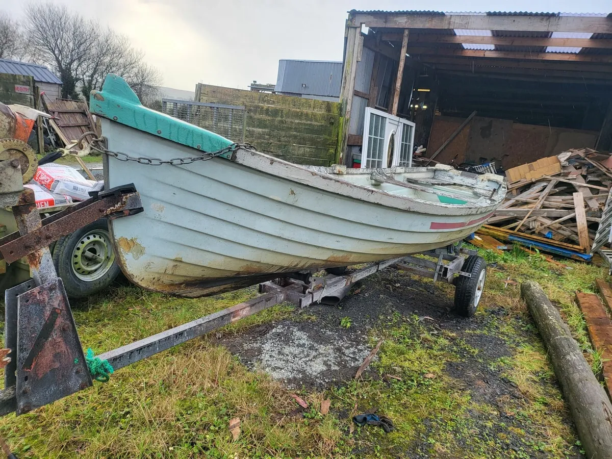 19FT ANGLERS FANCY BOAT and trailer REDUCED - Image 1