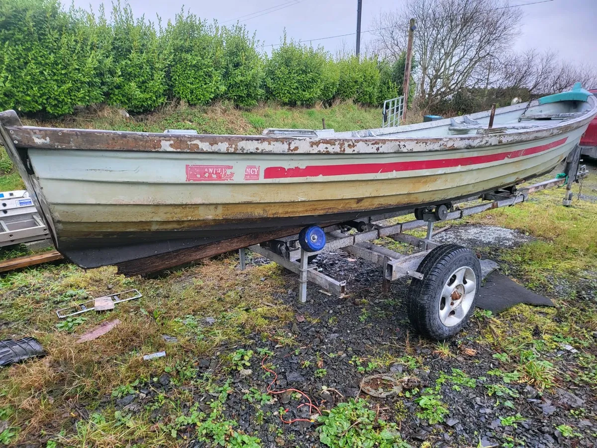 19FT ANGLERS FANCY BOAT and trailer REDUCED - Image 4