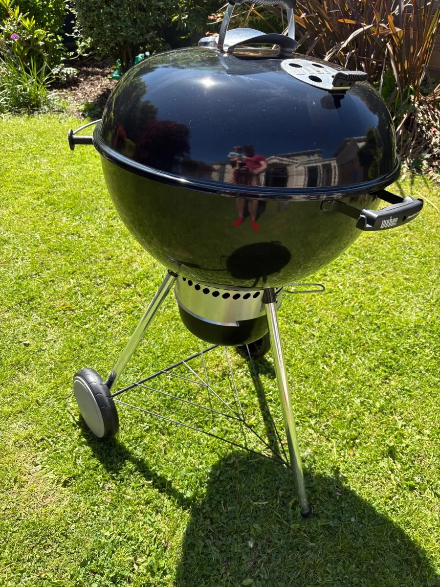 WEBER KETTLE E-5730 CHARCOAL BARBECUE 57CM - Image 2