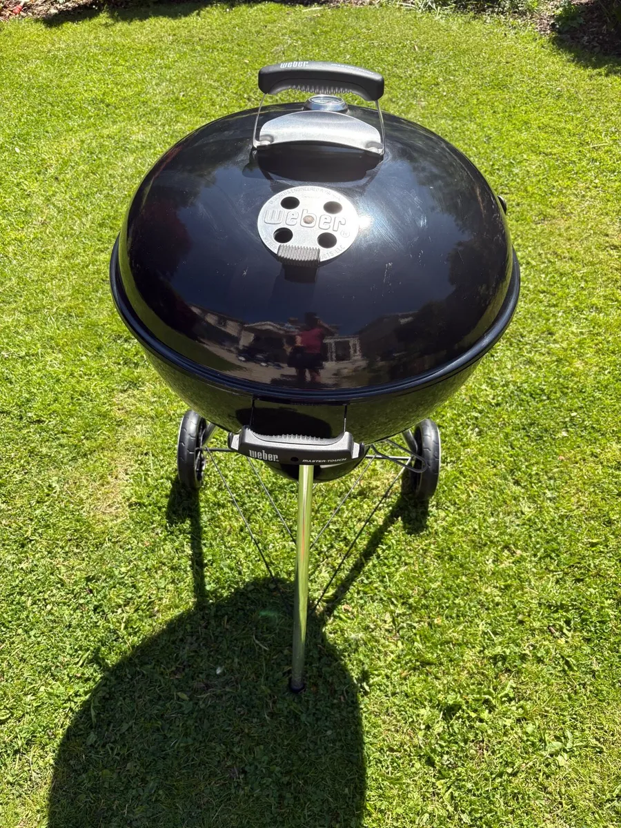WEBER KETTLE E-5730 CHARCOAL BARBECUE 57CM - Image 3