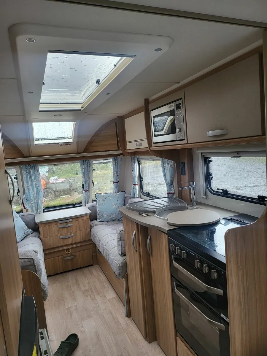 BEST VALUE 2019 CARAVAN READY TO USE TODAY - Image 1