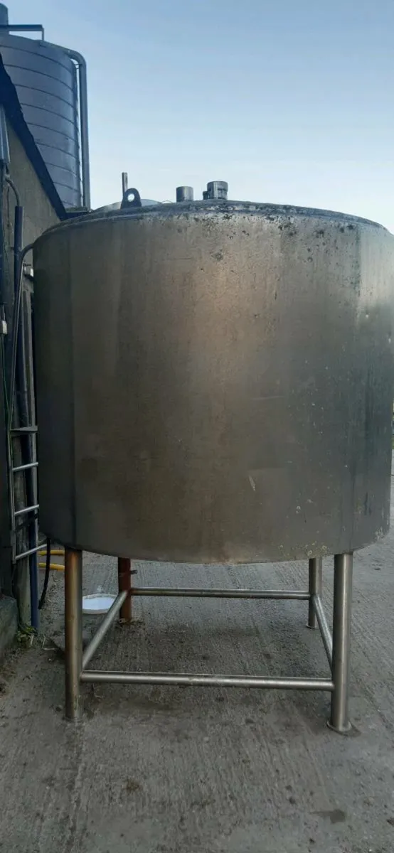 Stainless Steel  tank free standing - Image 2