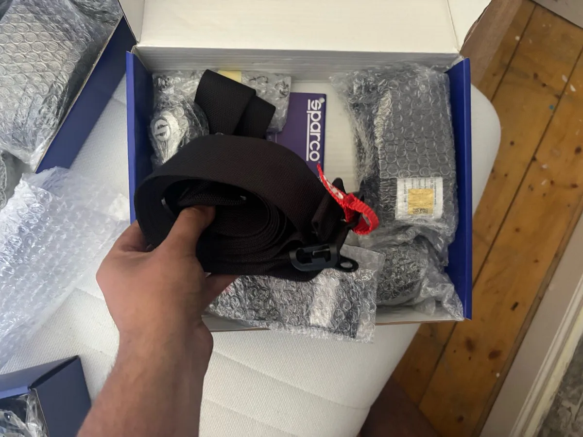 SPARCO HARNESS KIT AND TURBO SHIELD - Image 3