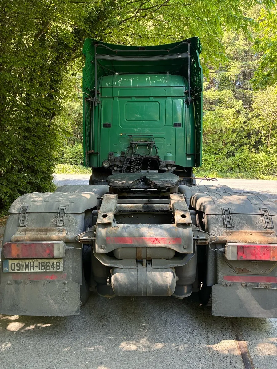 Truck - Image 3